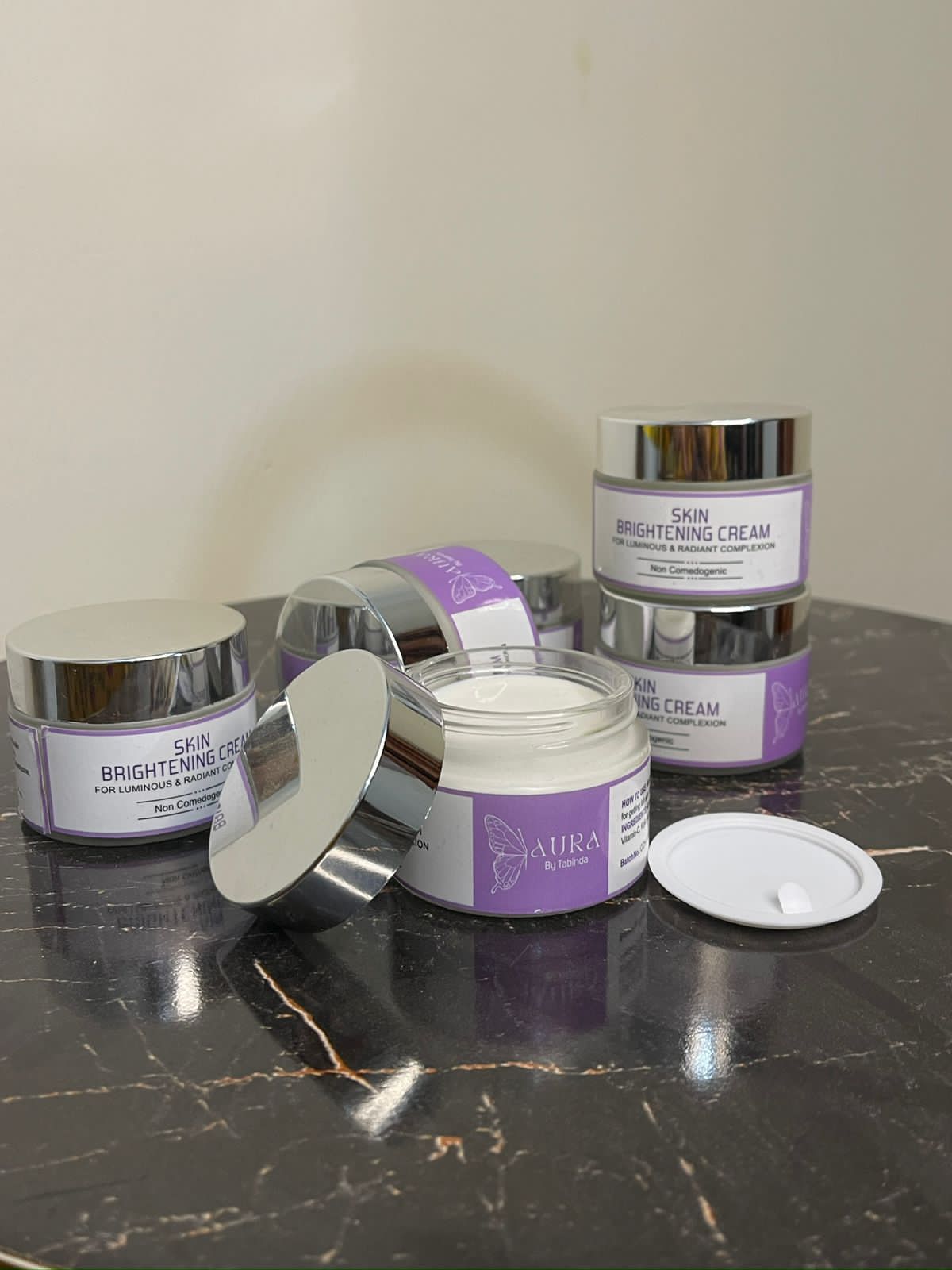 Aura Skin Brightening Cream