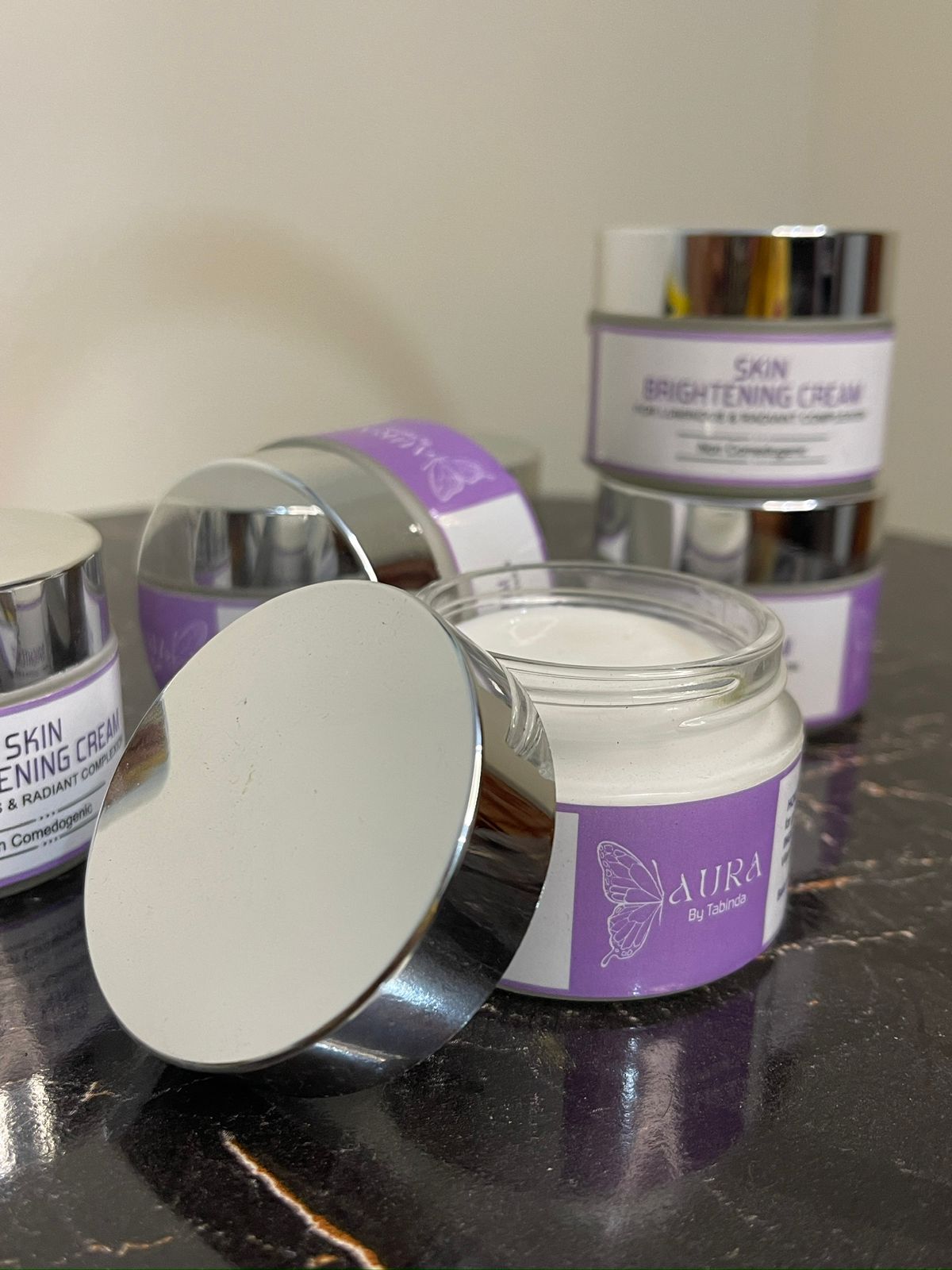Aura Skin Brightening Cream