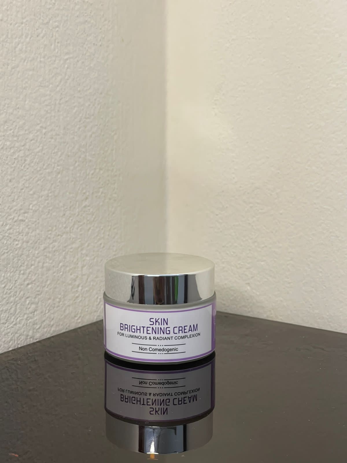 Aura Skin Brightening Cream